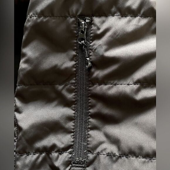 New! Men’s quicksilver, Low-Profile, Black, “Quick Tech” Down Jacket. Size Med. - Picture 8 of 8